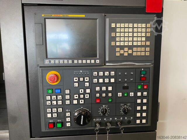 Bar machine with NC tailstock! DOOSAN Puma 2100LM