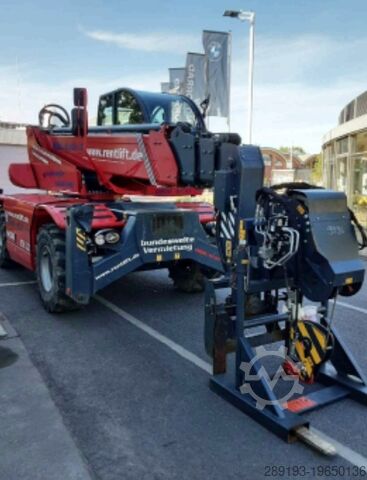 Telescopic arm forklift MAGNI RTH 5.21 Smart