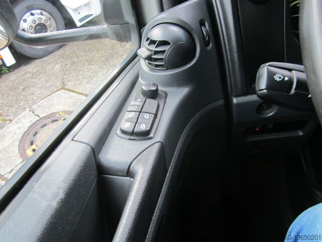 Truck with box body Mercedes-Benz 1230 Atego Koffer 8,14m lang LBW Automat