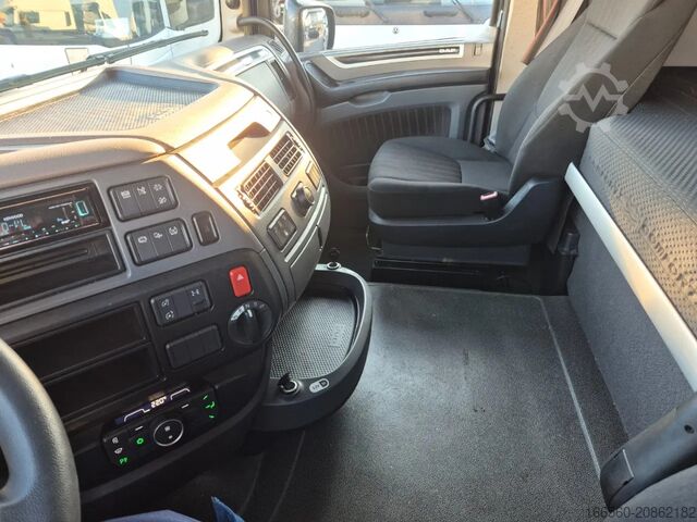 Standard tractor DAF XF 480 FT SPACE CAB