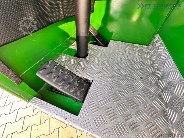 4-Wege-Gabelstapler Combilift C4000 / TRIPLEX / 4900MM / GAS