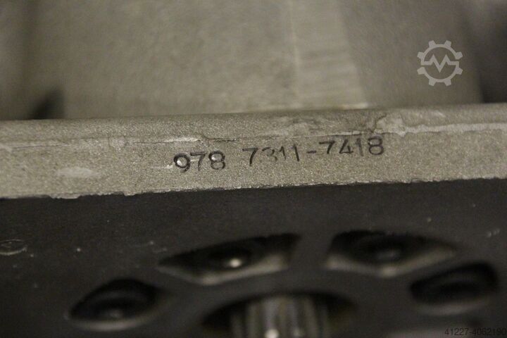 Hydraulic pump unbekannt 978 7311-7418  1430 2