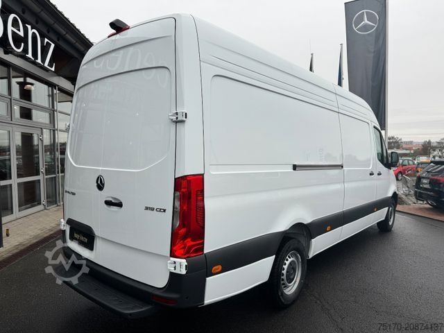 High top van MERCEDES-BENZ Sprinter 319 CDI 4325 LED Klimaautom Kamera