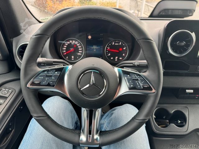 High top van MERCEDES-BENZ Sprinter 319 CDI 4325 Klima Kamera LED