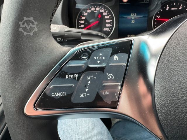 High top van MERCEDES-BENZ Sprinter 319 CDI 4325 Klima Kamera LED