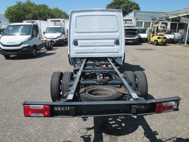 Van chassis IVECO 35 C13*Fahrgestell*