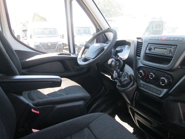 Van chassis IVECO 35 C13*Fahrgestell*
