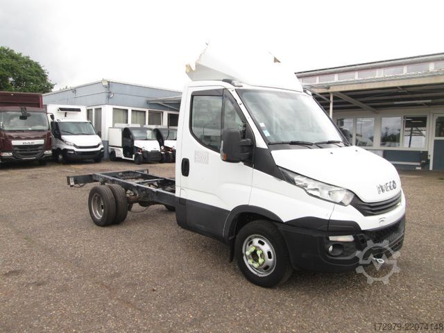 Van chassis IVECO 35 C14*Fahrgestell*