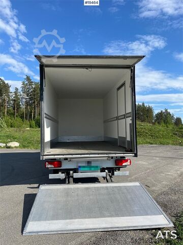 Box body Mercedes-Benz Sprinter 316CDI Box truck w/ Lift. 115,000 km.