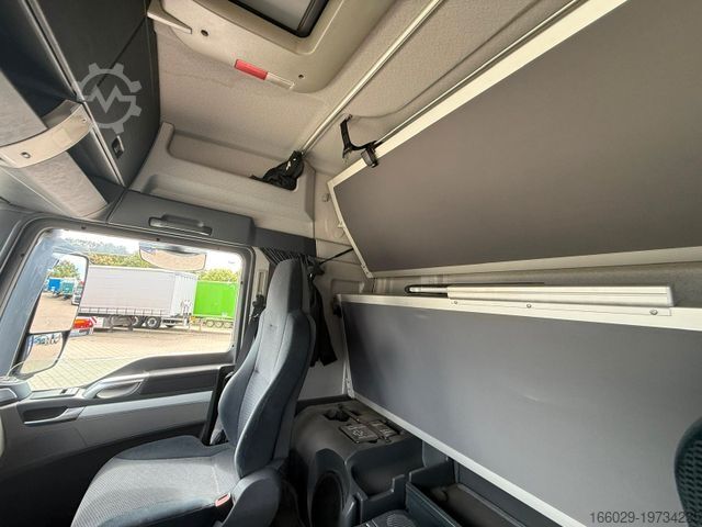 Beverage truck MAN TGA  Schwenkwand-Getränkeaufbau incl. Anhänger