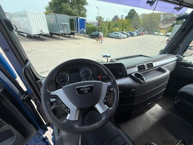 Beverage truck MAN TGA  Schwenkwand-Getränkeaufbau incl. Anhänger
