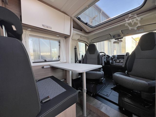 Teilintegriertes Wohnmobil CARADO V 132