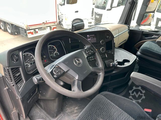 LKW mit Pritsche & Plane MERCEDES-BENZ Actros 2545 Pritche 7,29m Hubdach Stapler