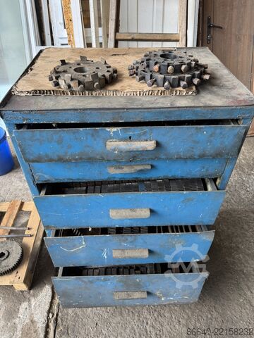 Spiral bevel gear generator Saratov 5C280P
