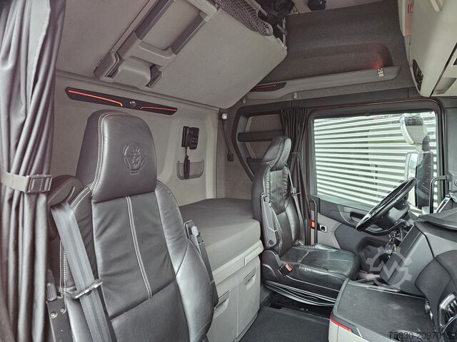 Volume transport Scania S580 V8 / 6x2/4 / MEGA / LOWDECK