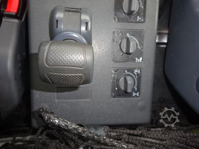 LKW mit Pritsche (offen) IVECO EuroCargo 100E 22WS 2t HümS 4x4 Single Berreif