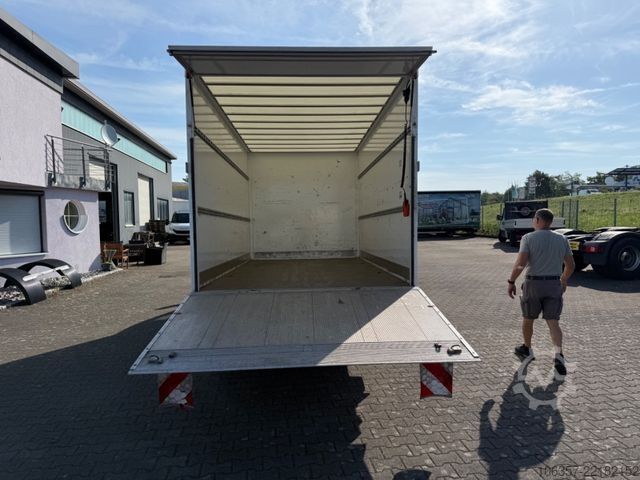 Transporter mit Koffer IVECO Daily 35C16 Koffer Ladebordwand 750kg