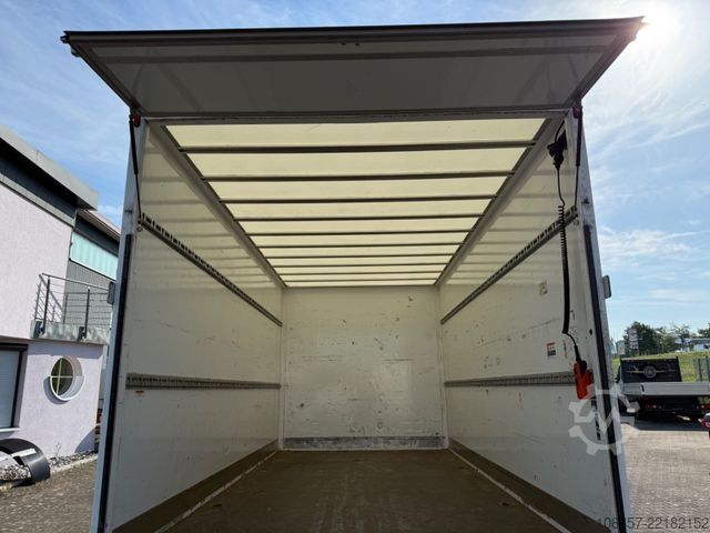 Transporter mit Koffer IVECO Daily 35C16 Koffer Ladebordwand 750kg