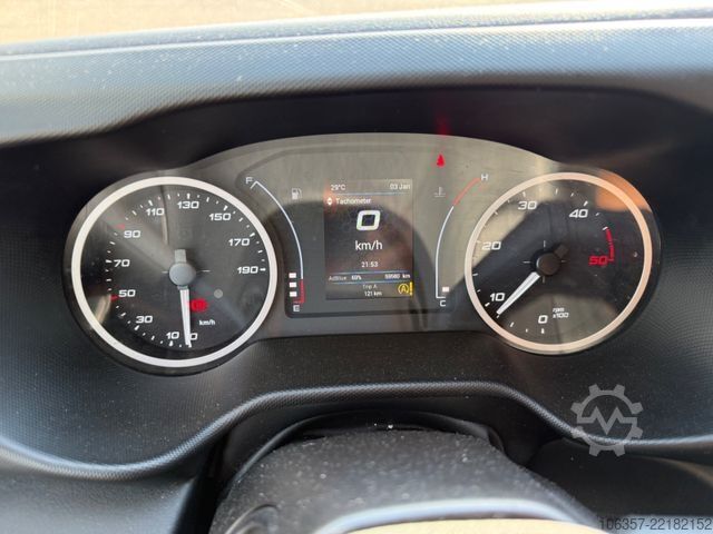 Transporter mit Koffer IVECO Daily 35C16 Koffer Ladebordwand 750kg