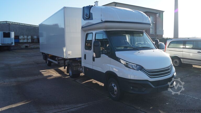 Sattelzugmaschine mit Anhänger Iveco Daily 40c18