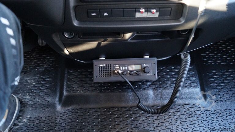 Sattelzugmaschine mit Anhänger Iveco Daily 40c18