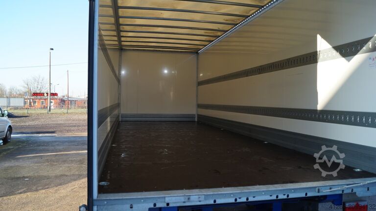 Sattelzugmaschine mit Anhänger Iveco Daily 40c18