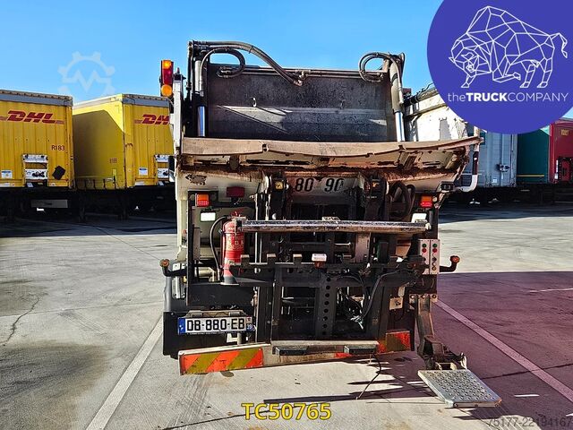 Refuse collection vehicle Isuzu CON