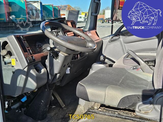 Refuse collection vehicle Isuzu CON
