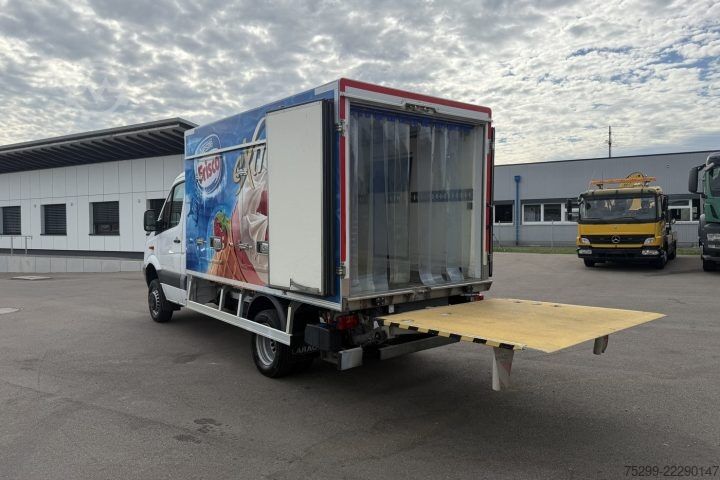 Refrigerated truck Mercedes-Benz 516 CDI 4x4 Kühlkoffer/HB / Swiss-Vehicle