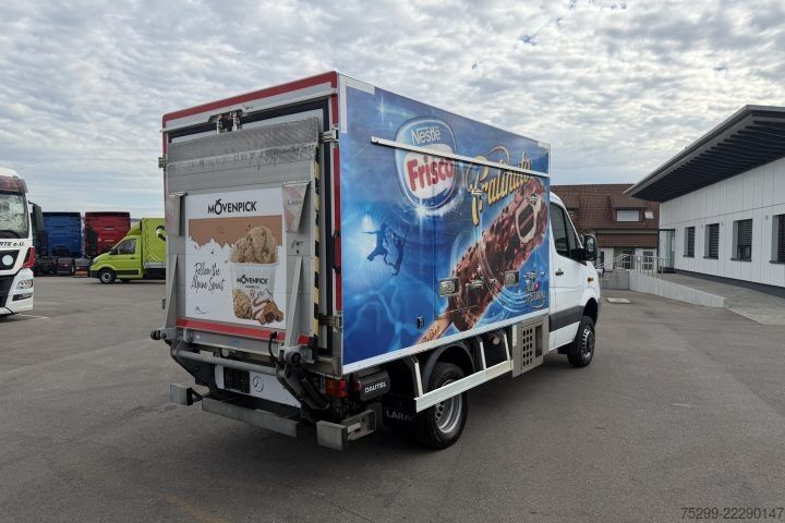 Refrigerated truck Mercedes-Benz 516 CDI 4x4 Kühlkoffer/HB / Swiss-Vehicle