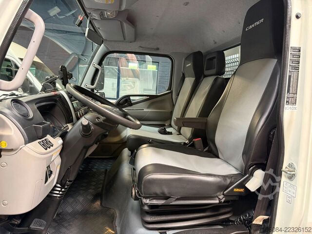 Tipper van FUSO Canter 7C18 3 Seiten Kipper Klima LED SPUR AHK