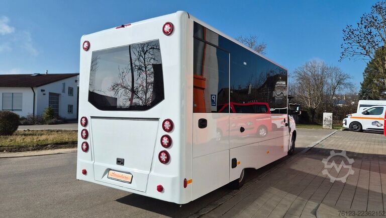 Minibus MERCEDES-BENZ 30 Sitzer Schul- Transferbus 519 Vorlauffahrzeug