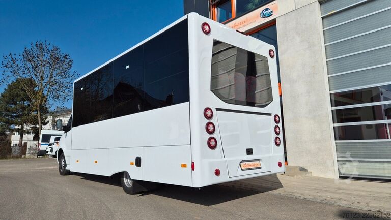 Minibus MERCEDES-BENZ 30 Sitzer Schul- Transferbus 519 Vorlauffahrzeug