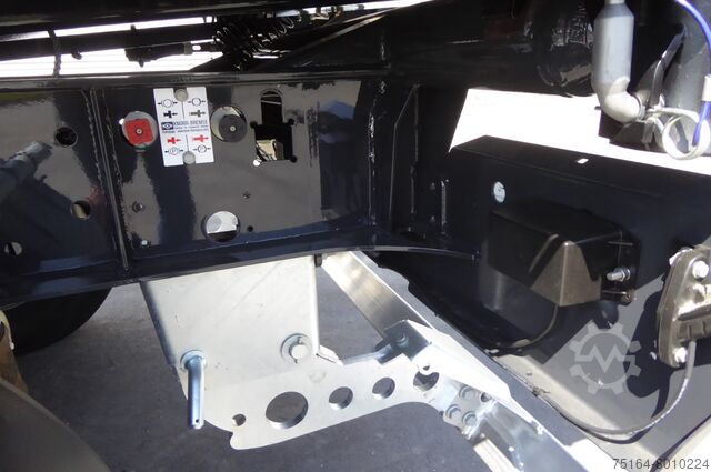 Kipper 3-Seiten Schwarzmüller Tandem-Kippanhänger bündig, Plane, Zurrringe