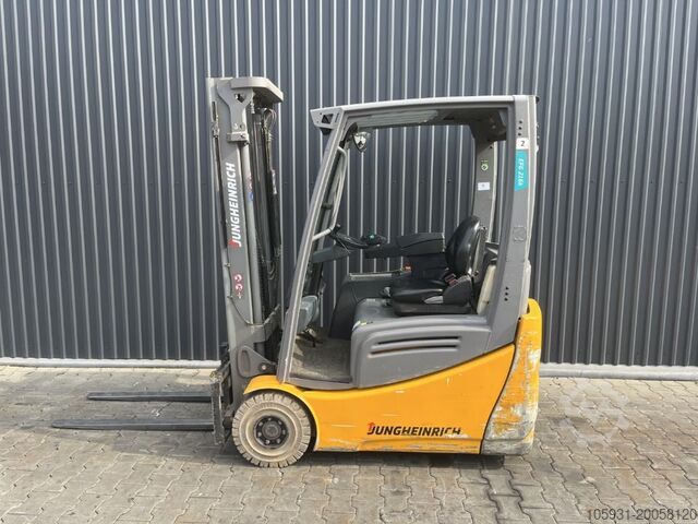Electric 3-wheel forklift Jungheinrich EFG216k