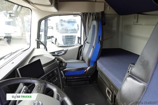 Standard tractor unit VOLVO FH 500 Globetrotter XL