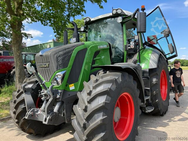 Traktoren (Schlepper) Fendt 826 Vario S4 ProfiPlus