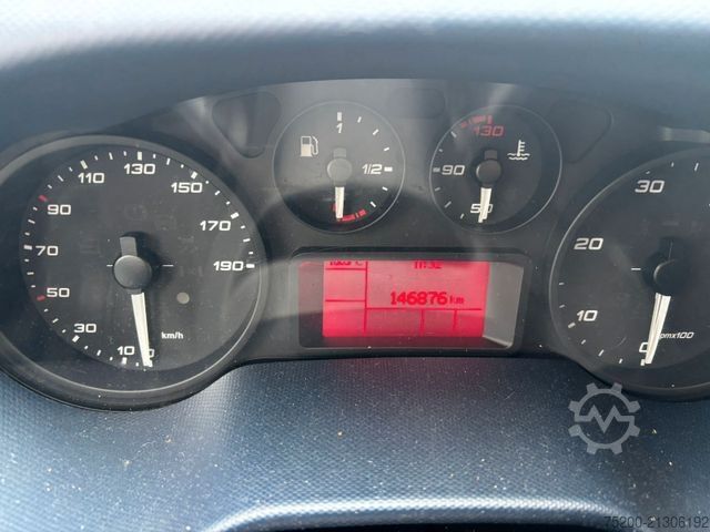 Transporter mit Koffer IVECO Daily 70C18A Koffer/LBW/AT/Kamera