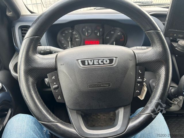 Transporter mit Koffer IVECO Daily 70C18A Koffer/LBW/AT/Kamera