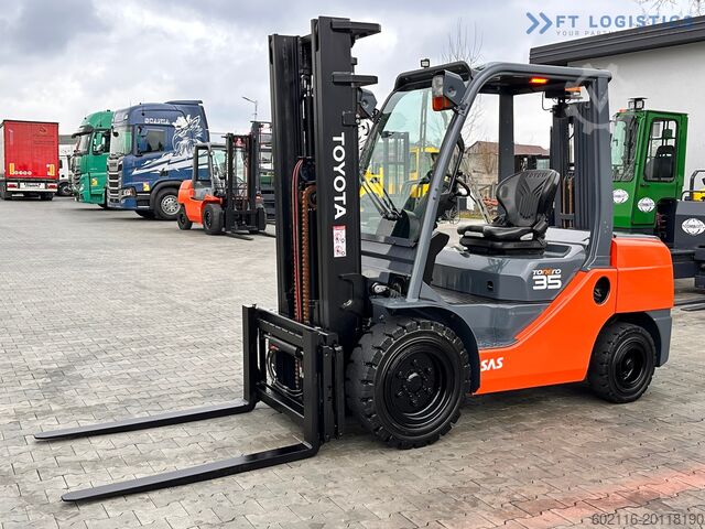 4-wheel forklift Toyota 52-8FDJF35 / DIESEL / 2016 / 2096 HOURS