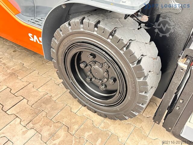 4-wheel forklift Toyota 52-8FDJF35 / DIESEL / 2016 / 2096 HOURS