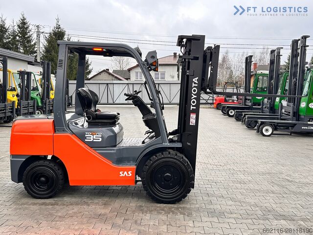 4-wheel forklift Toyota 52-8FDJF35 / DIESEL / 2016 / 2096 HOURS
