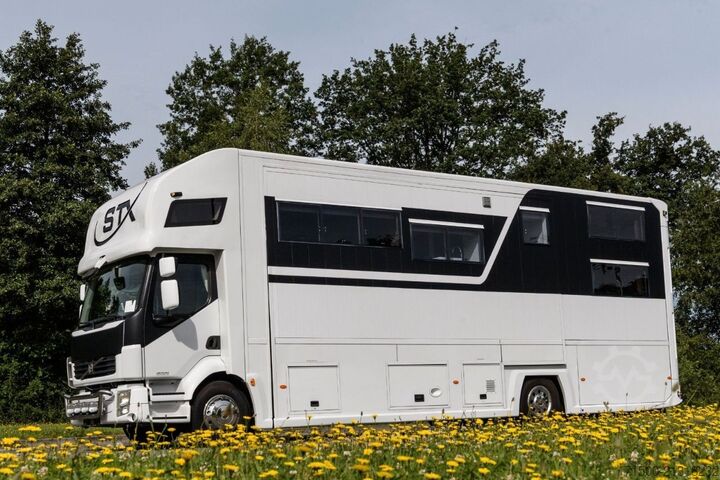 Wohnmobil LKW Volvo FL 290 - (STX Aufbau 2 x Pop Out)