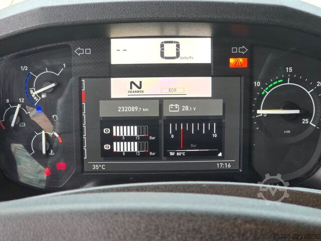 Standard SZM RENAULT T 520 * ACC * KLIMAAUT. * SPURHALTE *