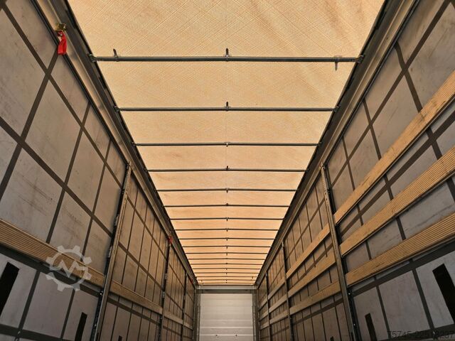 Auflieger mit Pritsche & Plane SCHMITZ CARGOBULL SCB*S3 * PR.+PL. * PLANE UNBESCHRIFTET *