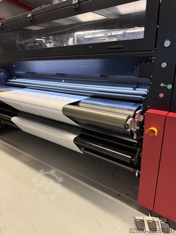 Hybrider 2,5-Meter-UV-LED-Digitaldrucker AGFA Jeti Tauro H2500 LED