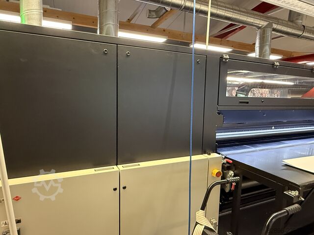 Hybrider 2,5-Meter-UV-LED-Digitaldrucker AGFA Jeti Tauro H2500 LED