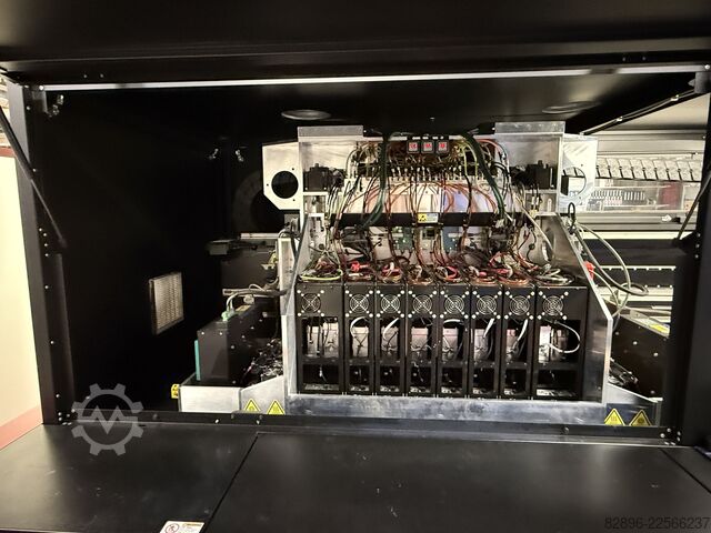 Hybrider 2,5-Meter-UV-LED-Digitaldrucker AGFA Jeti Tauro H2500 LED