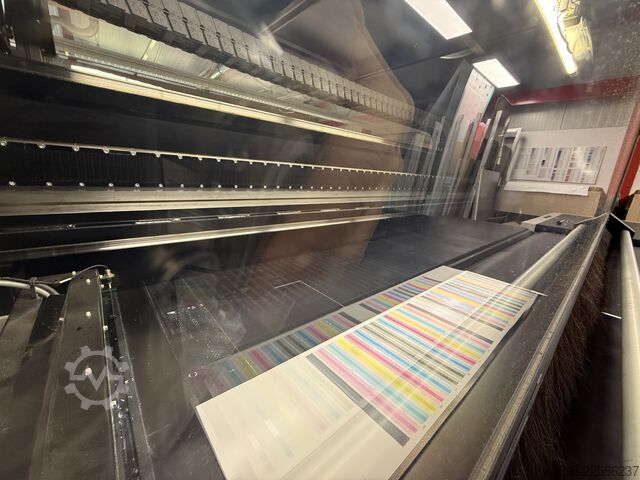Hybrider 2,5-Meter-UV-LED-Digitaldrucker AGFA Jeti Tauro H2500 LED