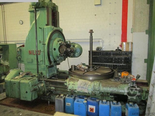 Gear Hobbing Machine - Vertical NILES RF 7